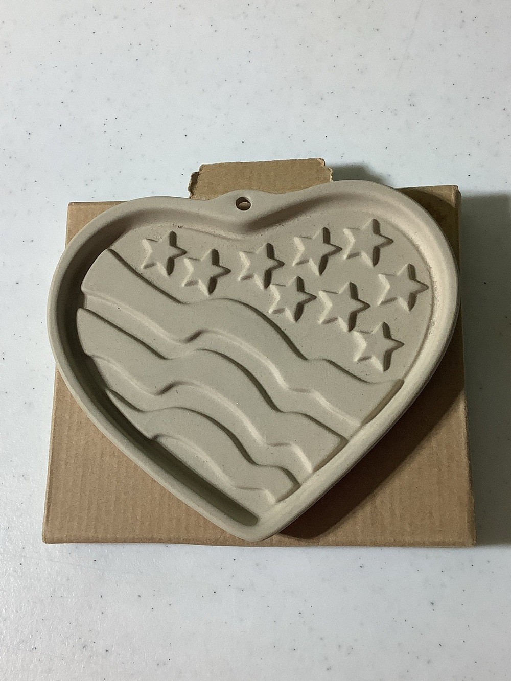 Pampered Chef 2005 Patriotic Heart Stoneware Mold